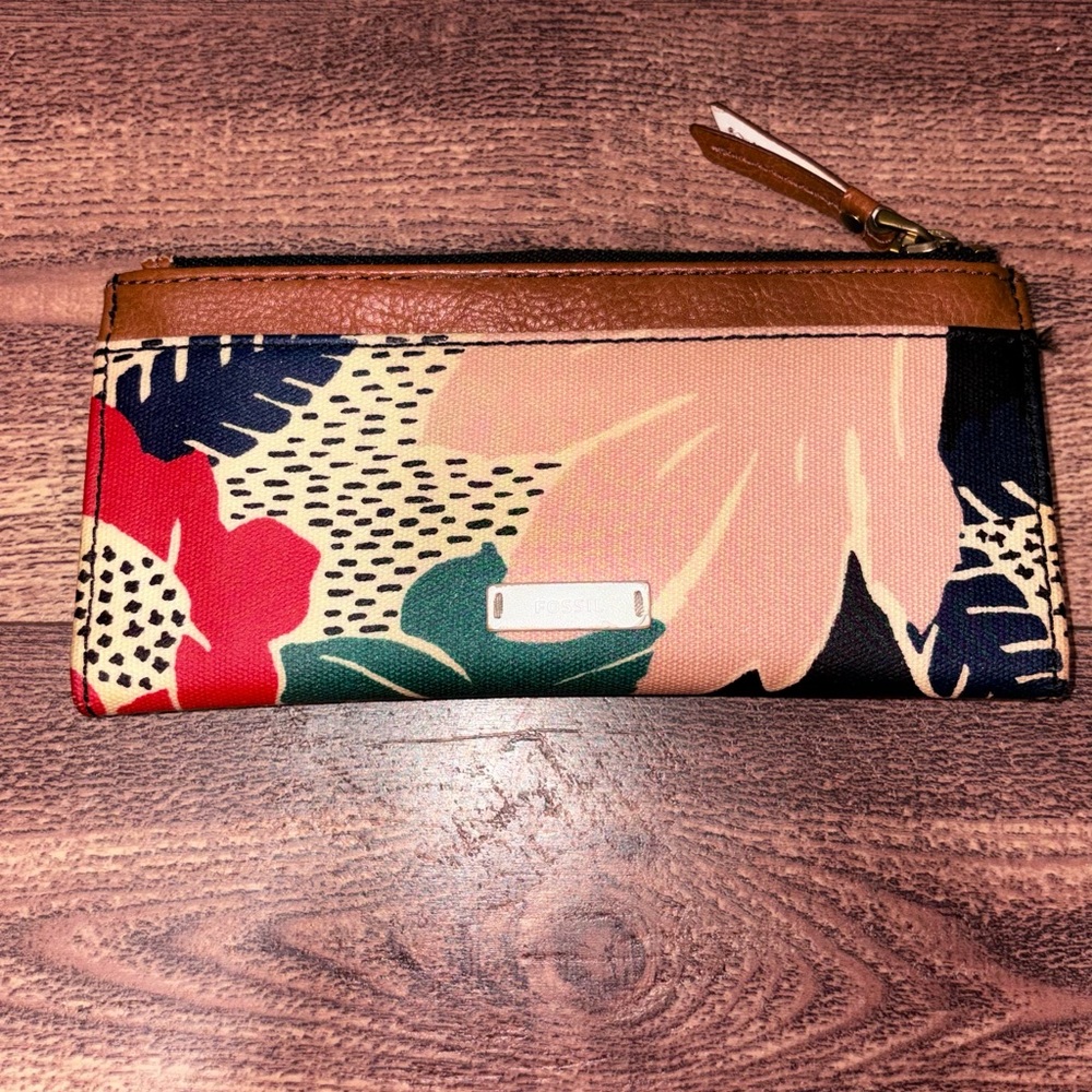Fossil Women's Floral Wallet - Brown, Red, and Green